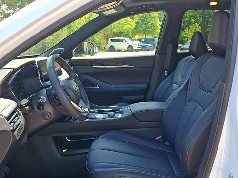 Used 2026 INFINITI QX60 Sport w/ Dark Cargo Package AWD/4WD image 13
