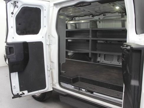 Used 2017 Ford Transit 250 130 Low Roof RWD image 20
