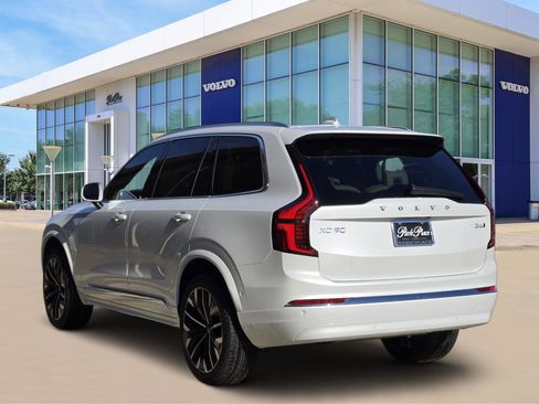 New 2026 Volvo XC90 B6 Ultra w/ Protection Package image 4