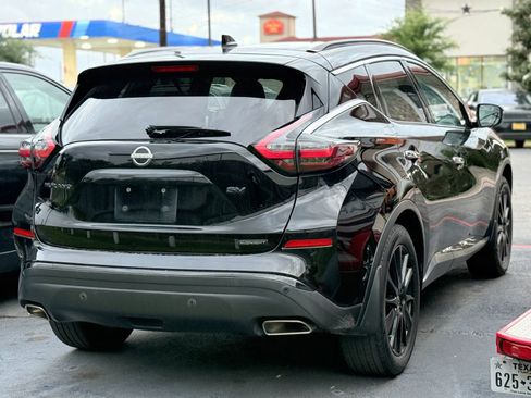 Used 2023 Nissan Murano SV w/ SV Midnight Edition Package image 6