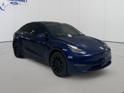 Used 2021 Tesla Model Y Long Range AWD/4WD image 3