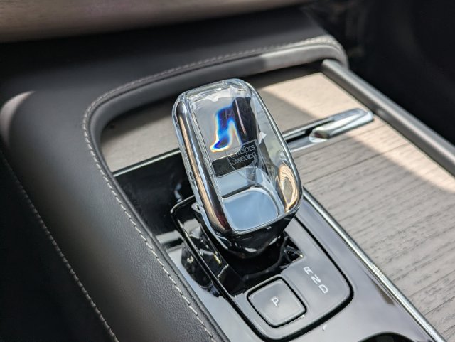 Certified 2024 Volvo XC90 T8 Ultimate AWD/4WD image 20