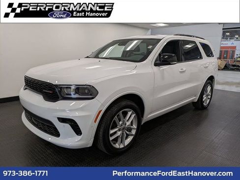 Used 2024 Dodge Durango GT image 1