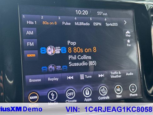 Used 2019 Jeep Grand Cherokee Laredo w/ Laredo X Package image 36