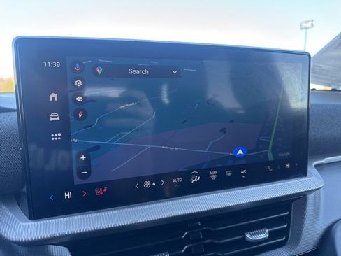 Used 2025 Ford Explorer ST-Line w/ ST-Line Street Pack image 3