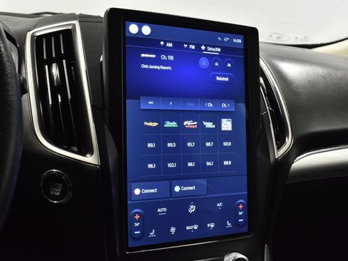 Used 2022 Ford Edge SEL image 22