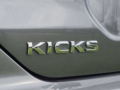 Used 2023 Nissan Kicks SV FWD image 29