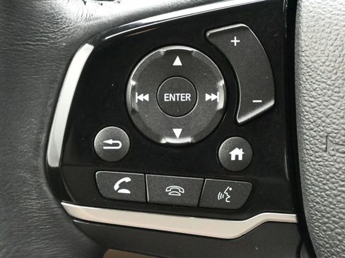 Used 2022 Honda Pilot Touring image 7