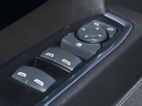 Used 2022 GMC Sierra 1500 Elevation w/ X31 Off-Road Package AWD/4WD image 16