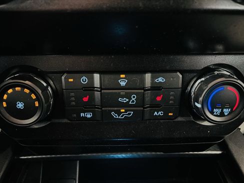 Used 2020 Ford F150 XLT w/ Equipment Group 302A Luxury AWD/4WD image 55