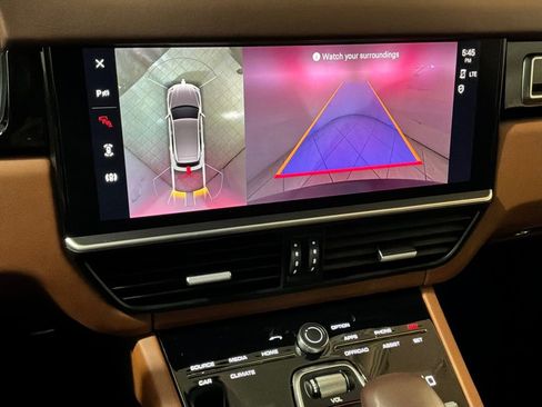 Used 2023 Porsche Cayenne GTS image 3