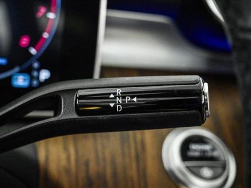 Used 2023 Mercedes-Benz C 300 4MATIC Sedan image 12