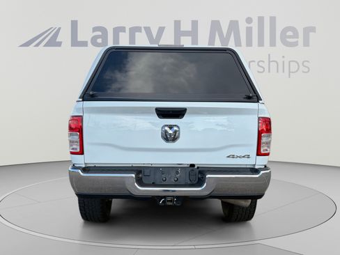 Used 2022 RAM 2500 Tradesman w/ Chrome Appearance Group AWD/4WD image 5