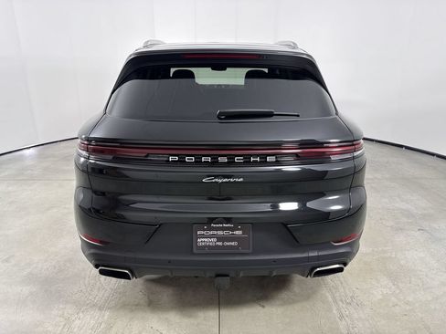 Certified 2025 Porsche Cayenne AWD/4WD image 6