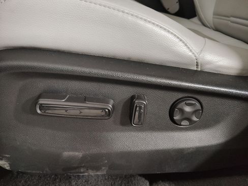 Certified 2020 Honda CR-V EX-L image 12