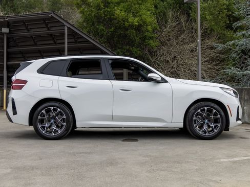 Used 2025 BMW X3 xDrive30i w/ M Sport Package image 12