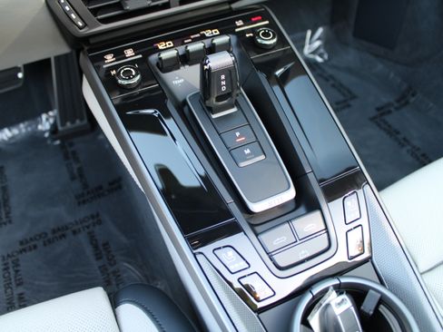 New 2026 Porsche 911 Carrera 4S image 23