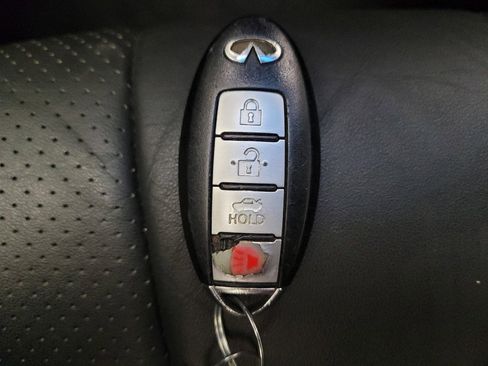 Used 2015 INFINITI Q60 Coupe image 32