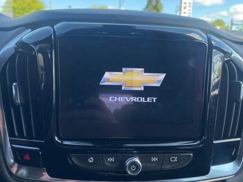 Used 2024 Chevrolet Traverse LT w/ Midnight/Sport Edition AWD/4WD image 28