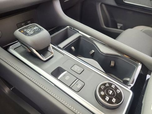 New 2026 Nissan Pathfinder SV AWD/4WD image 17