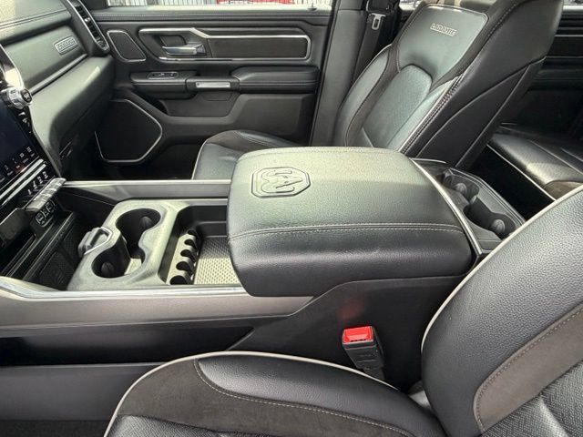 Used 2023 RAM 1500 Laramie AWD/4WD image 36