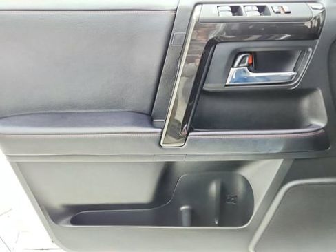 Used 2022 Toyota 4Runner TRD Off-Road image 34