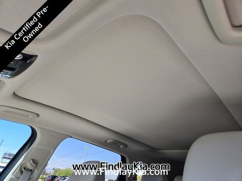 Certified 2025 Kia Sorento S w/ Panoramic Sunroof Package image 13