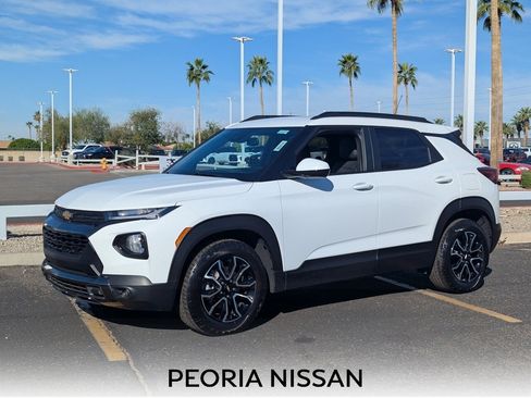 Used 2023 Chevrolet TrailBlazer ACTIV w/ Convenience Package image 1