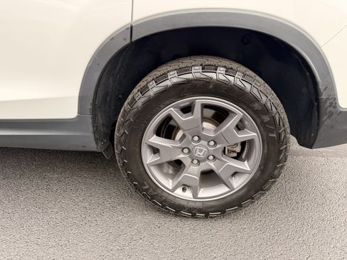 Used 2024 Honda Passport TrailSport image 8
