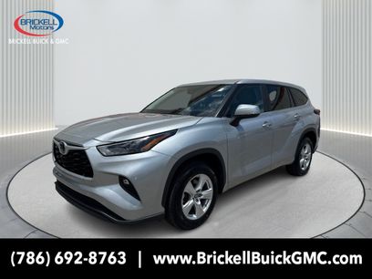 Used 2024 Toyota Highlander LE