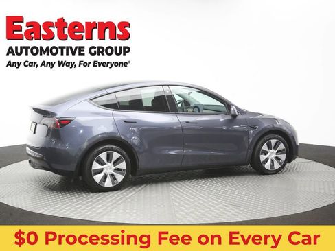 Used 2021 Tesla Model Y Long Range AWD/4WD image 38
