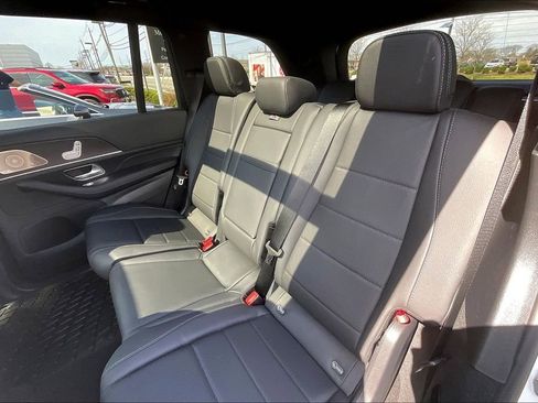 New 2026 Mercedes-Benz GLS 450 4MATIC image 10