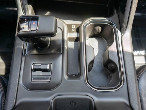 Certified 2023 GMC Sierra 1500 AT4 w/ AT4 Premium Package AWD/4WD image 28