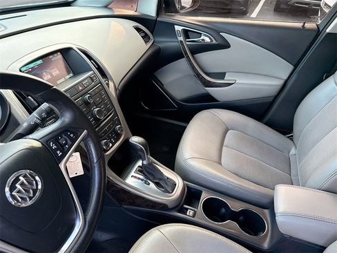 Used 2015 Buick Verano w/ Comfort Package image 25