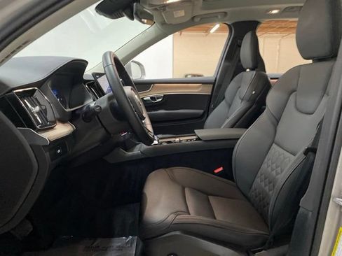 Used 2025 Volvo XC90 B6 Plus AWD/4WD image 20