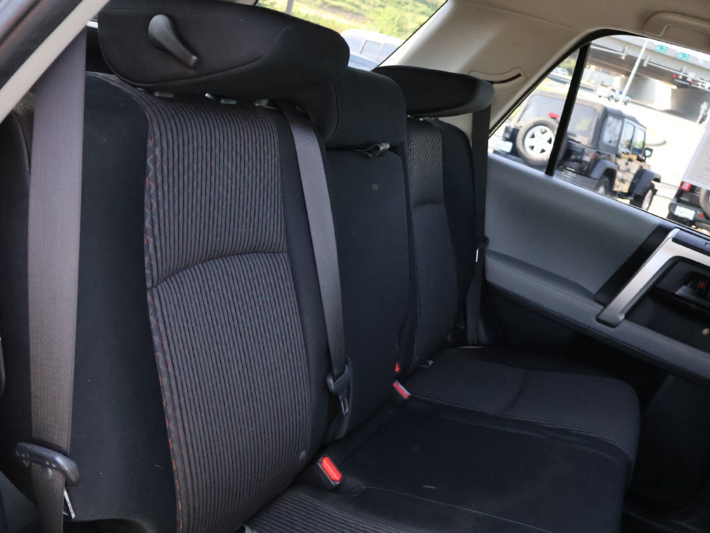 Used 2013 Toyota 4Runner SR5 AWD/4WD image 12