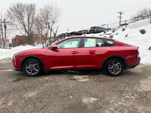 Used 2025 Kia K4 LXS image 3