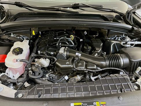 Used 2024 Jeep Grand Cherokee L Altitude image 35