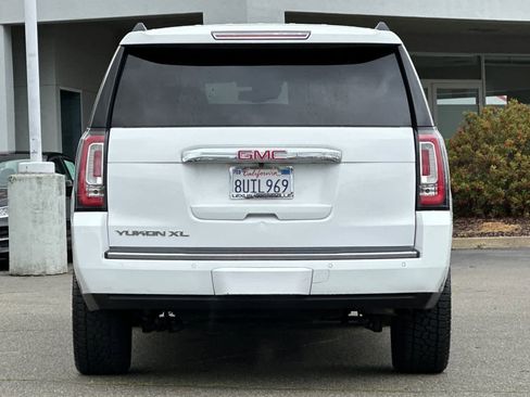 Used 2020 GMC Yukon XL Denali image 8