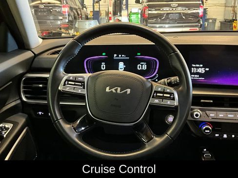 Used 2024 Kia Telluride S w/ S Sunroof Package image 11