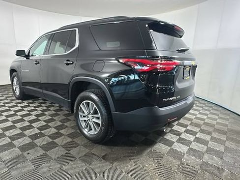 Used 2023 Chevrolet Traverse LT AWD/4WD image 4