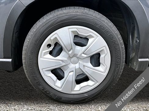 Used 2024 Subaru Forester AWD/4WD image 8