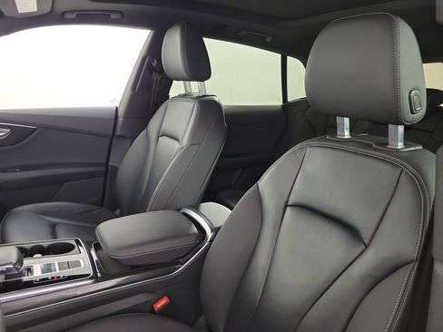 Used 2019 Audi Q8 Premium w/ Convenience Package AWD/4WD image 20