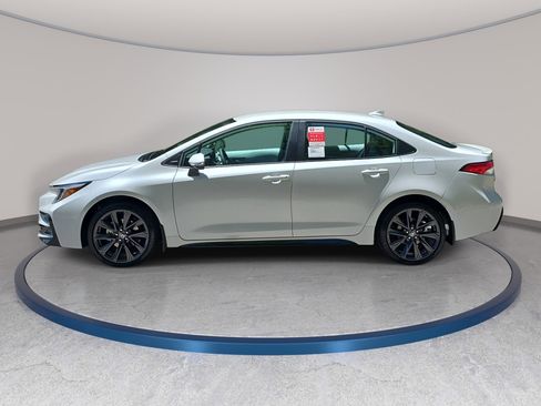 New 2026 Toyota Corolla SE FWD image 8