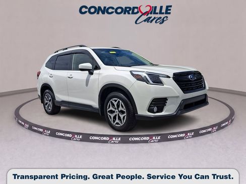 Certified 2023 Subaru Forester Premium AWD/4WD image 1
