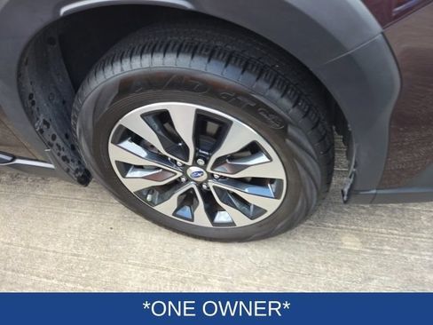 Used 2025 Subaru Outback Limited AWD/4WD image 5