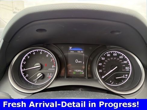 Used 2024 Toyota Camry SE image 4