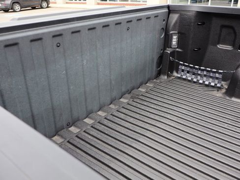 Used 2024 GMC Sierra 1500 Elevation image 31