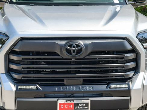Used 2024 Toyota Tundra Limited AWD/4WD image 5