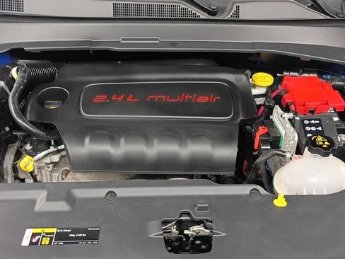 Used 2019 Jeep Compass Latitude w/ Cold Weather Group AWD/4WD image 10